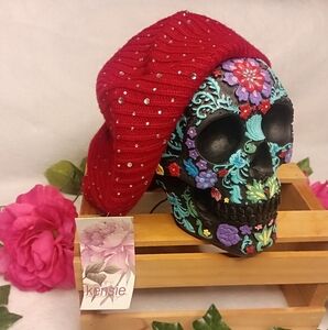 **NWT** Kensie Red Knit Beanie with Rhinestones β₯οΈ